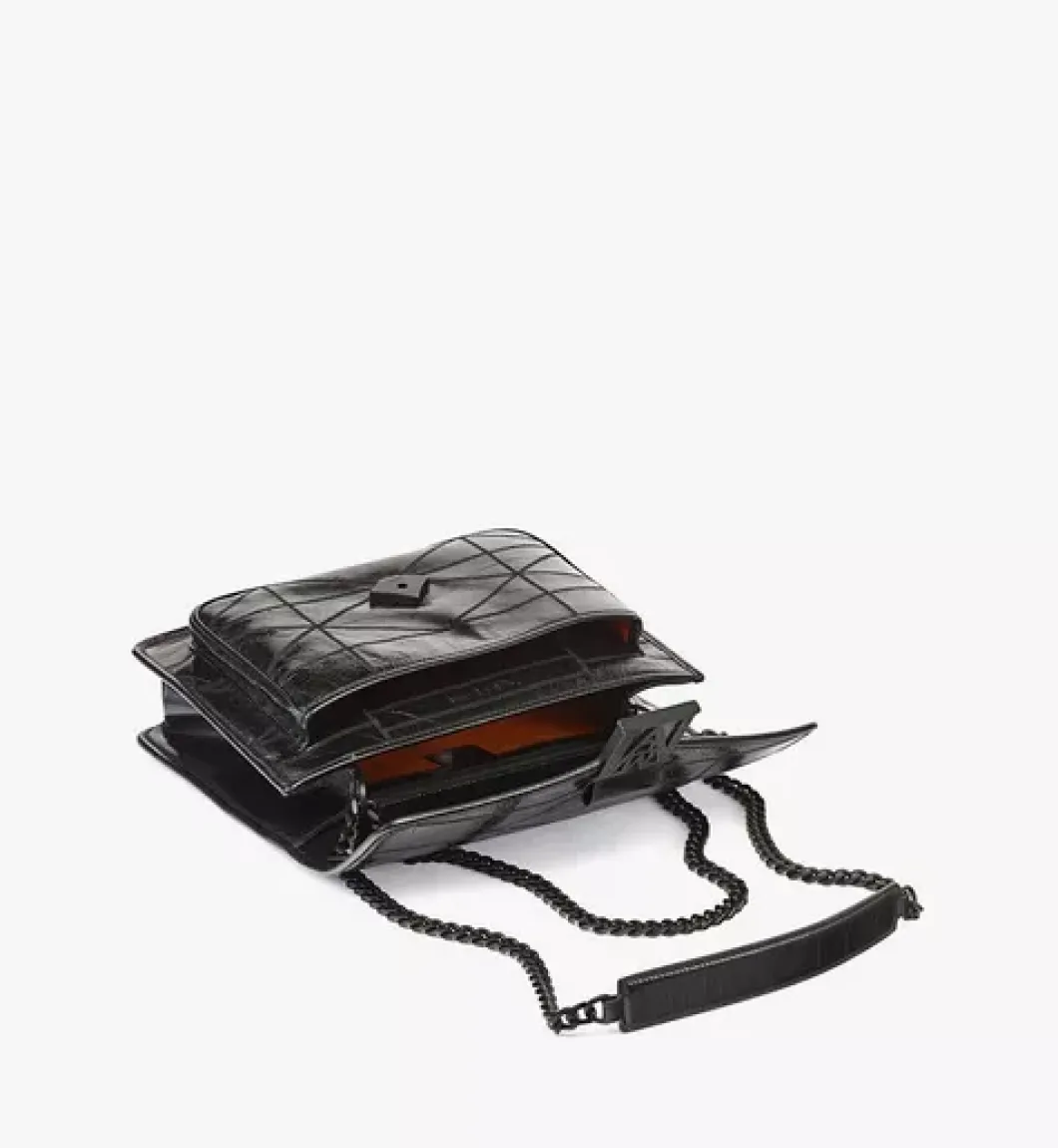 Travia Quilted Shoulder Bag In Crushed Leather